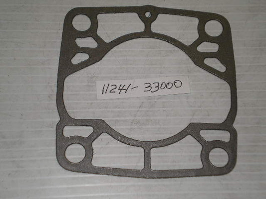 SUZUKI GT380 Cylinder Base Gasket 11241-33000 / 11241-33001