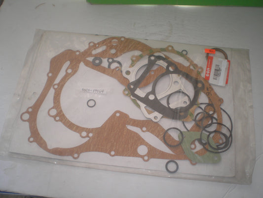 SUZUKI LT-F250 LT-4WD LT-F4WD Complete Engine Gasket Set 11400-19864 / 11401-19864