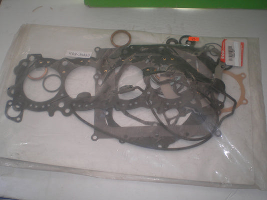 SUZUKI GSX-R750 Y  Complete Engine Gasket Set  11401-35820 / 11401-35851