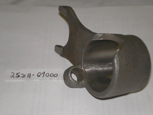 SUZUKI A100 AC100 AS100 1969 Low Gear Selector Fork 25211-07000