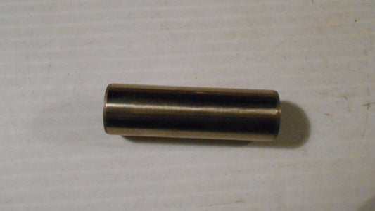 SUZUKI DS80 DT4 DT6 DT8 DT99 GT185 RM80 TC90 TC100 TS90 TS100 Piston Pin 12151-25000