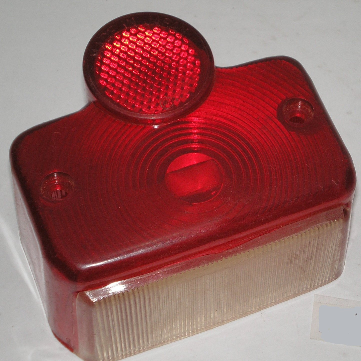 YAMAHA MG1 U5 YA6 YD3 YDS2 YDS3 YG1 YJ1 YJ2 YL1 YM1 Factory Tail Light Lens 124-84521-60