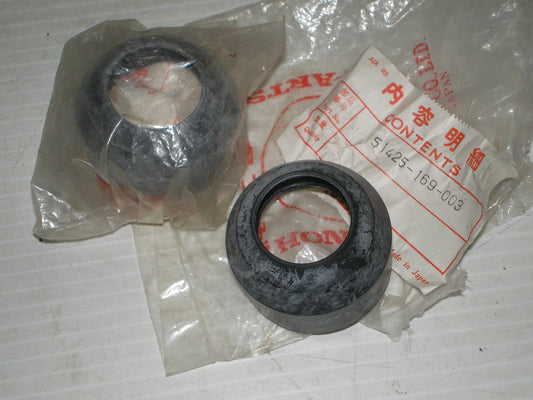 HONDA CR60 CR80 CX500 Front Fork Dust Seals Set/2 51425-169-003