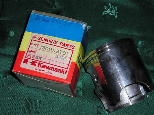 KAWASAKI JS300 JF650 JS650 JB650 1986-90 Pistons 13001-3701