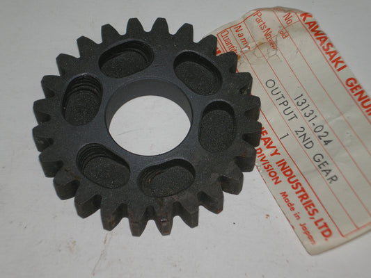 KAWASAKI F5 F8 F9 Output Shaft 2nd Gear 13131-024