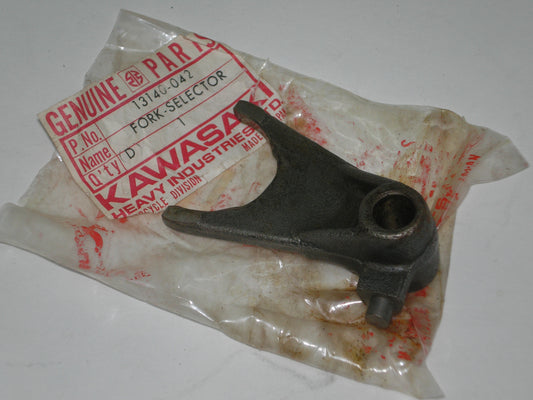 KAWASAKI F11 F11M Transmission Low Gear Selector Fork 13140-042