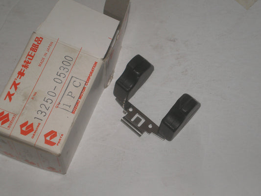 SUZUKI GN125 LFVP LT160 LT-F160 TFWP TFXP TFYP  Carburetor Float  13250-05300