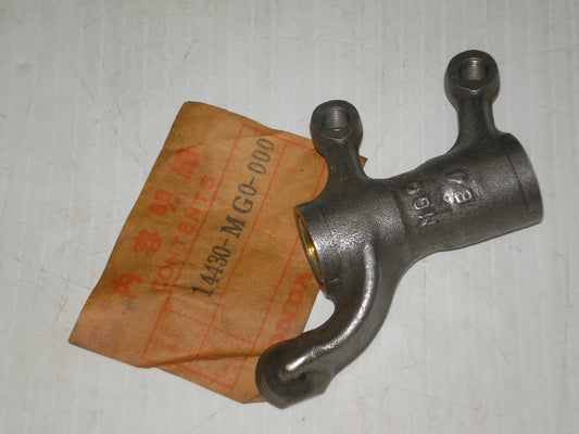 HONDA CX650 GL650 Valve Rocker Arm B 14430-MG0-000 / 14430-ME2-000