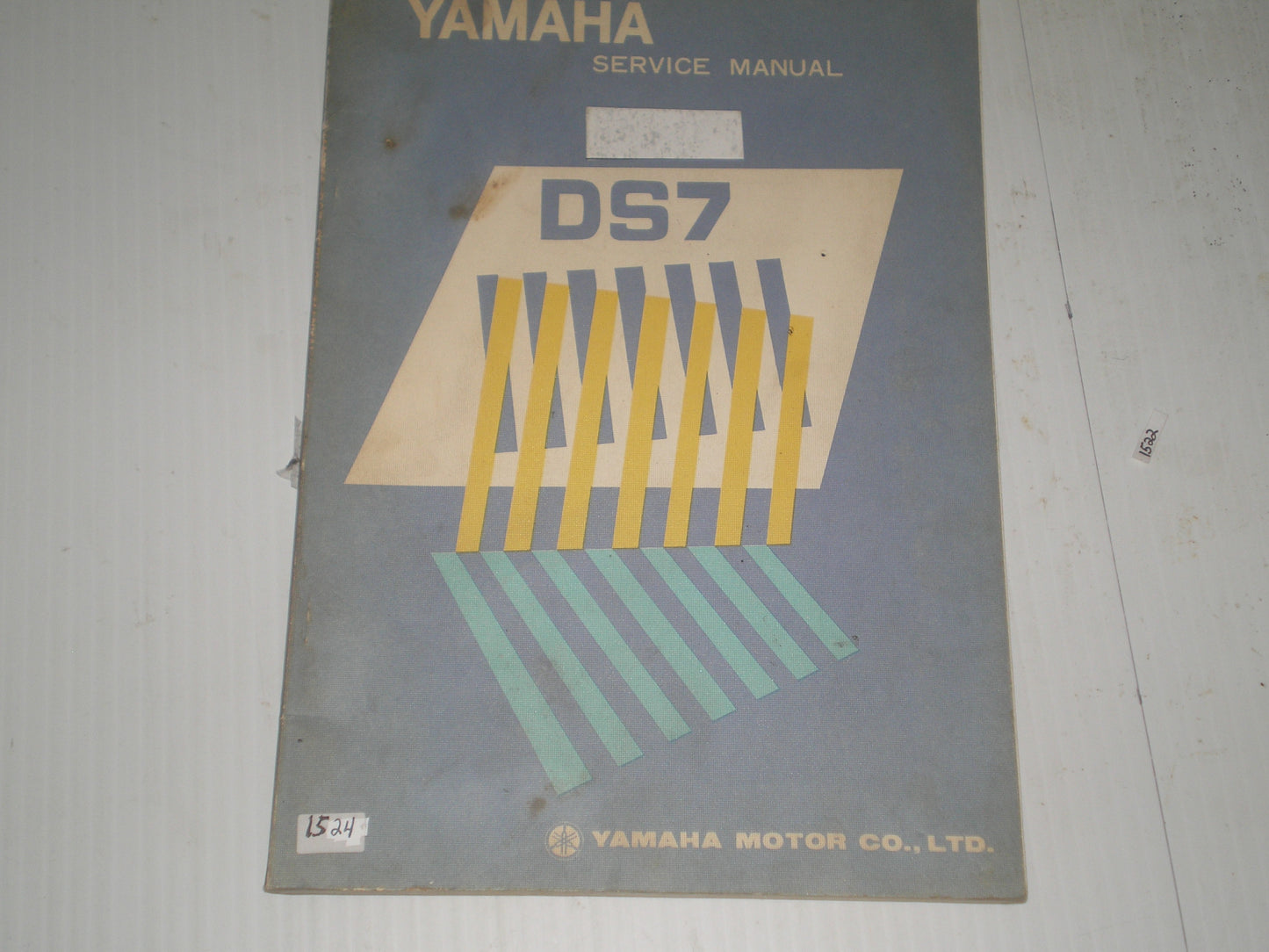 YAMAHA DS7 1972  Factory  Service  Manual    #1524