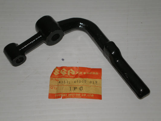 SUZUKI GS250 GS400  L/H Front Footrest  43521-44000-019