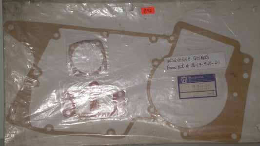 HUSQVARNA Crankcase Center Gasket  with  Intake Manifold Gasket  16 19 569-01