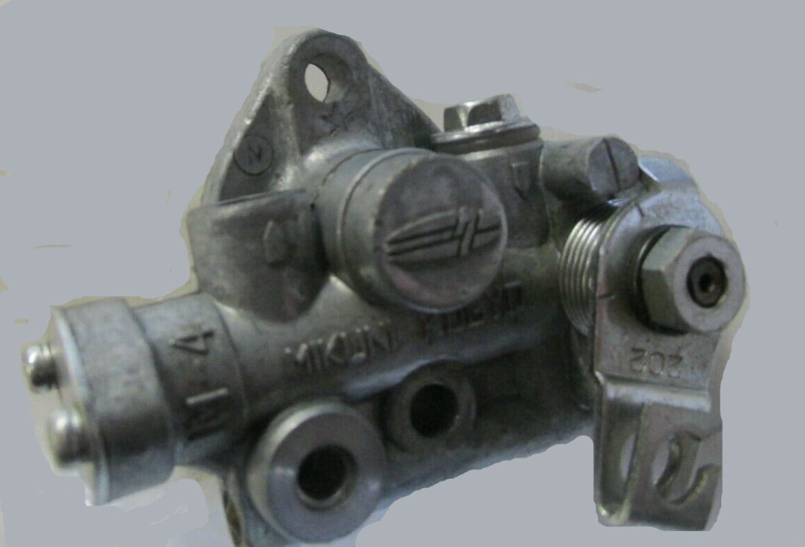 SUZUKI TCI20 TC120R Oil Injection Pump Assembly 16100-20210