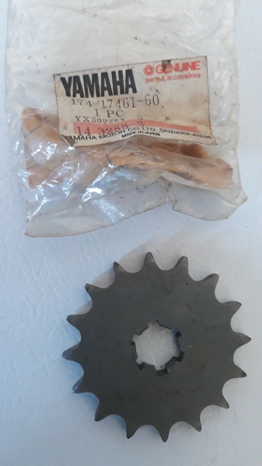 YAMAHA AS AT CS CT DT HT LT MX RD YA YCS YZ Transmission Sprocket 16T  174-17461-60 / 93822-16093