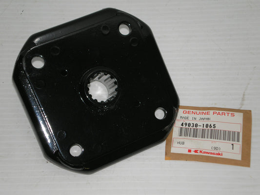 KAWASAKI KLF185 Bayou ATV Factory Rear Wheel Hub 49030-1065