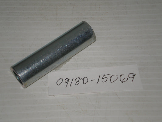 SUZUKI GSX-R750 GSXR750 GSX-R1100 GSXR1100 RM80 Wheel Bearing Spacer 09180-15069