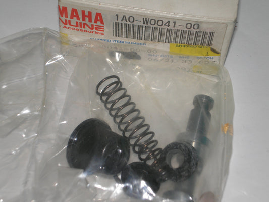 YAMAHA RD250 RD350 RD400 TX500 TX650 XS2 XS500 XS650 Brake Master Cylinder Rebuild Kit 1A0-W0041-00
