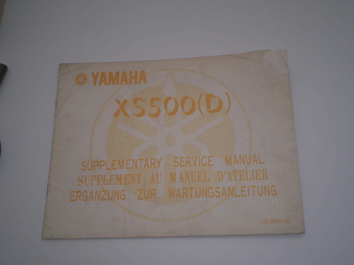 YAMAHA XS500 D 1977  Service Manual Supplement  1J3-28197-80  #1817