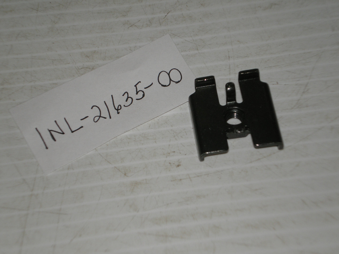 YAMAHA XVZ12 XVZ13 XVZ1300 1986-1993 Rear Fender Nut 1NL-21635-00