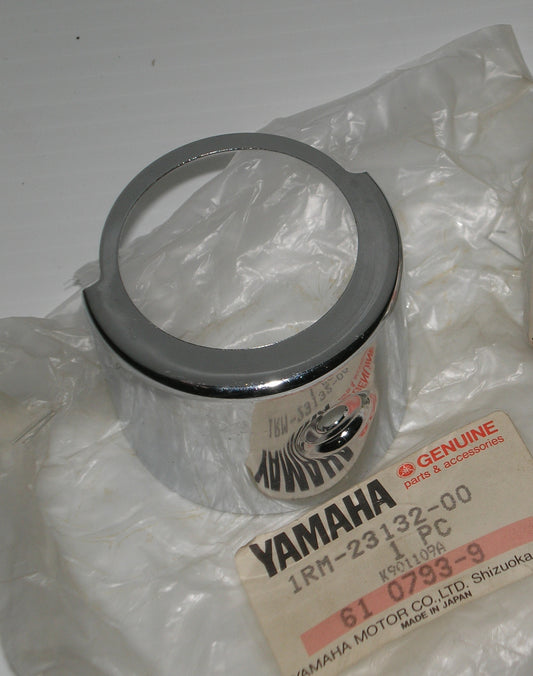 YAMAHA XV700  XV750  XV1100  L/H Front Fork Cover  1RM-23132-00