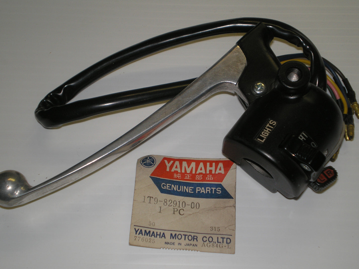 YAMAHA DT100 1977-1979 L/H Switch & Lever Assembly 1T9-82910-01 1T9-82910-00