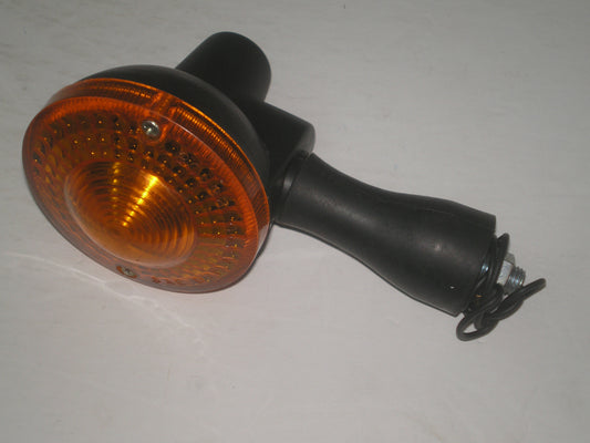 YAMAHA DT100 DT125 DT175 DT250 DT400 XT250 XT500 Front R/H & L/H 25mm stud Black Turn Signal 1T2-83330-60 / 1T9-83330-60