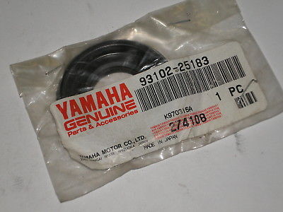 YAMAHA 93102-25183