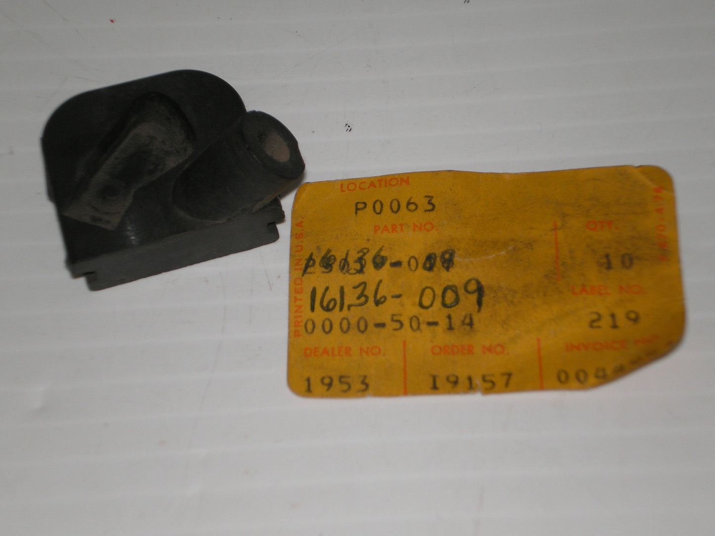 KAWASAKI KD125 KE125 KS125 Carburetor Over Flow Pipe Grommet 16136-009