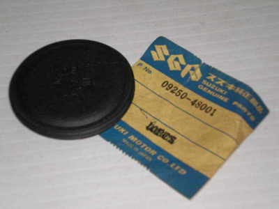 SUZUKI SM11 SM21 SM30 SM40 Rear Suspension Arm Cap 09250-48001