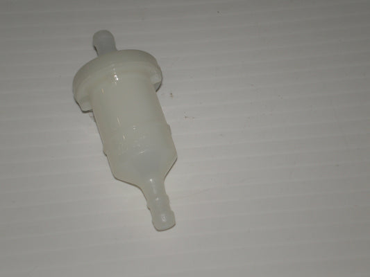 Kawasaki Suzuki Yamaha Honda Triumph Norton BSA Universal inline fuel filter with 1/4" hose fitting