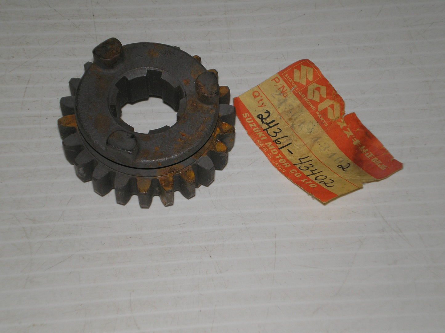 SUZUKI GS550 GSX550 Transmission Sixth Driven Gear 24361-43402