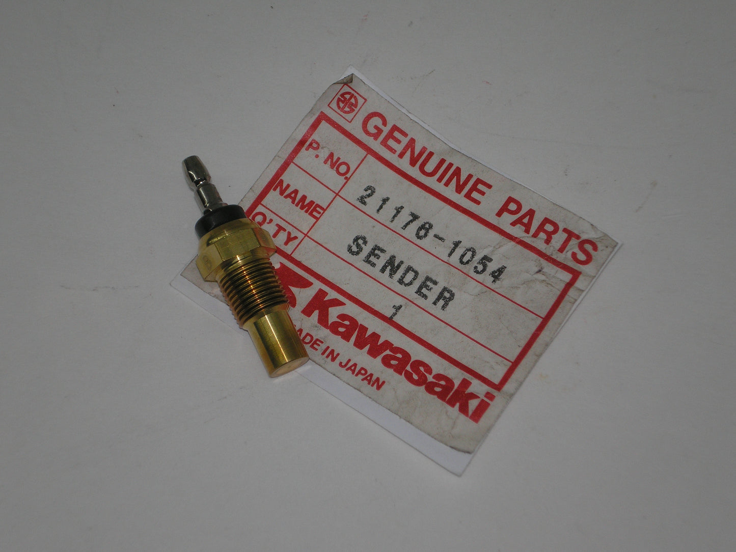 KAWASAKI ZX6-R ZX600 ZX-11 ZX-12 Gpz 1100 ZX-7R ZG1200 Water Temperature Sensor 21176-1054