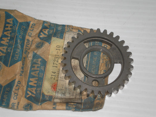 YAMAHA DT1 RT1 Transmission 3rd Wheel Gear 30T 214-17231-10