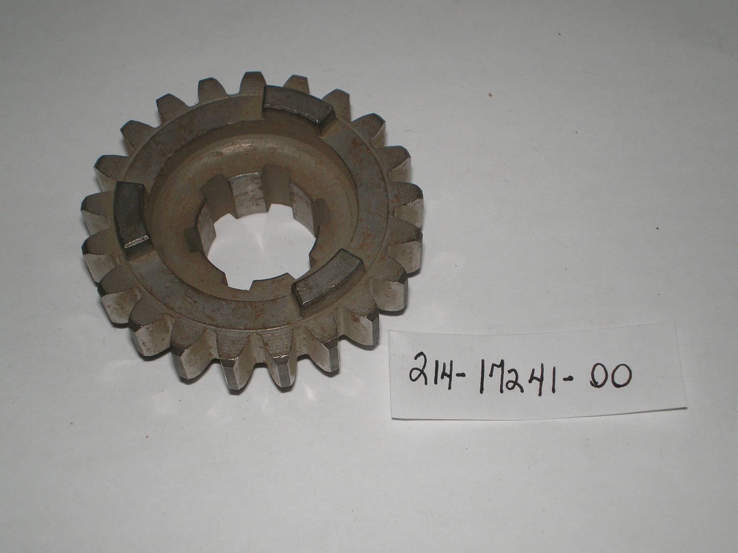 YAMAHA DT1  Transmission 4th Wheel Gear 21T  214-17241-00