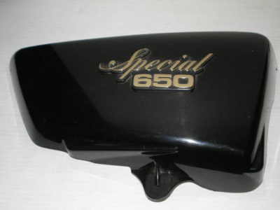 YAMAHA XS650 Special Side Covers complete with Emblems Set/2