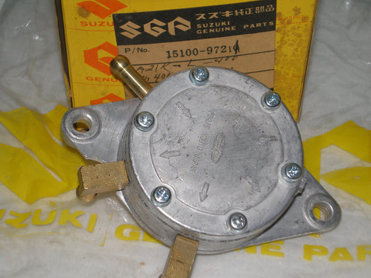 SUZUKI SM21 SM40 Snowmobile Fuel Pump Assembly 15100-97211 / 15100-97210