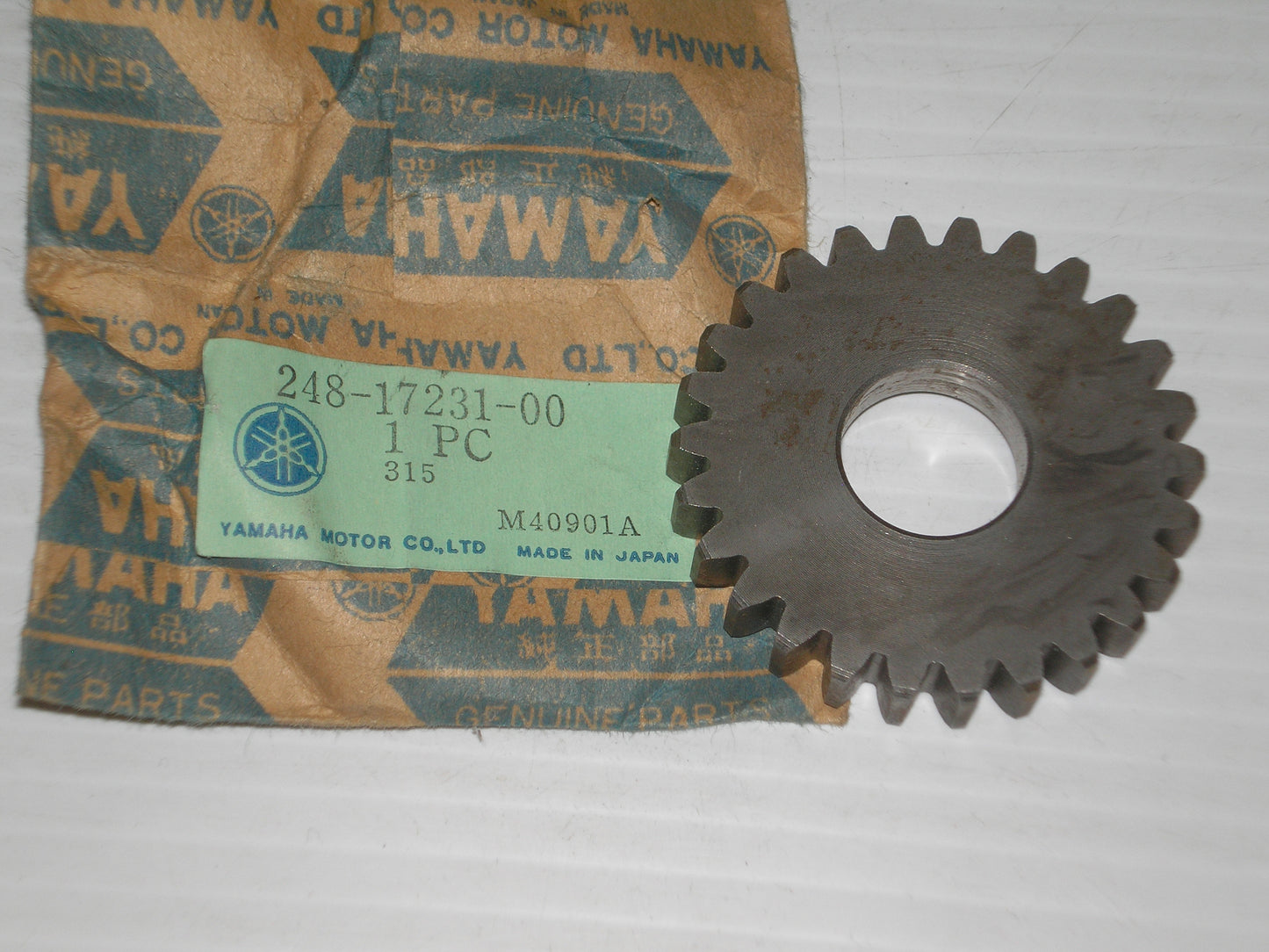 YAMAHA AT1 CT1 HT1  Transmission 3rd Wheel Gear 26T  248-17231-00