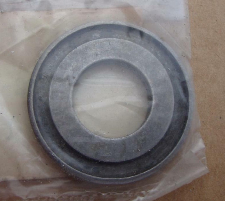 SUZUKI GSX1100 Secondary Drive Gear Bearing Housing Washer 24962-26D00 / 24900-26821