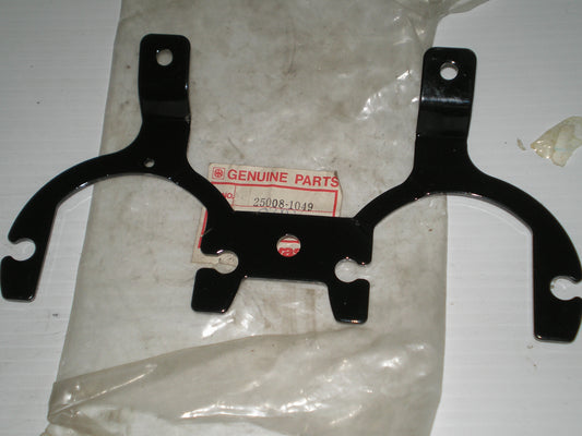 KAWASAKI KZ550 KZ750 Speedometer & Tachometer Bracket 25008-1049