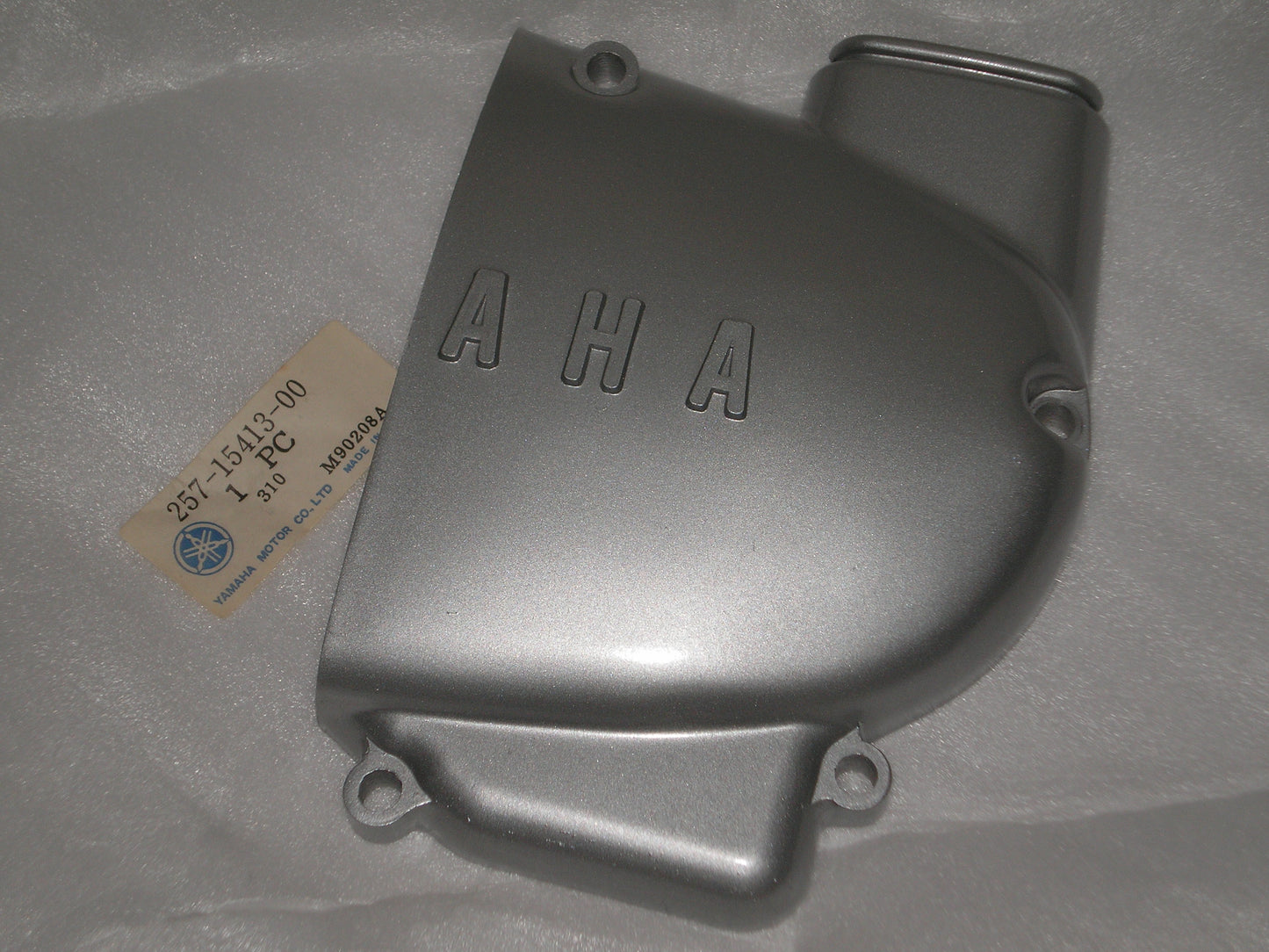 YAMAHA JT1  JT2  Engine Case Carburetor Cover  257-15413-00