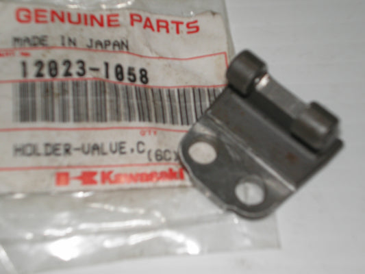 KAWASAKI KX500 Power Valve Center Valve Holder 12023-1058