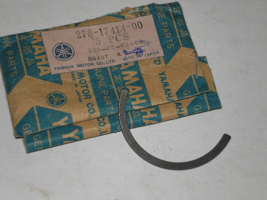 YAMAHA DS7 R5 TZ250 Transmission & Crankshaft Bearing Locator Clip 278-17414-00