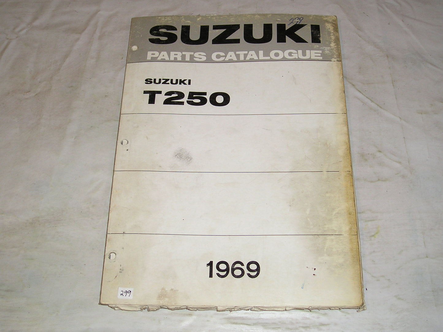 SUZUKI T250 1969   Factory Parts Catalogue    #299