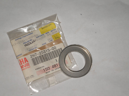 YAMAHA FJ1100 FJ1200 VMAX XS XVZ Flanged Spacer 2H7-25315-00 / 36Y-25315-00