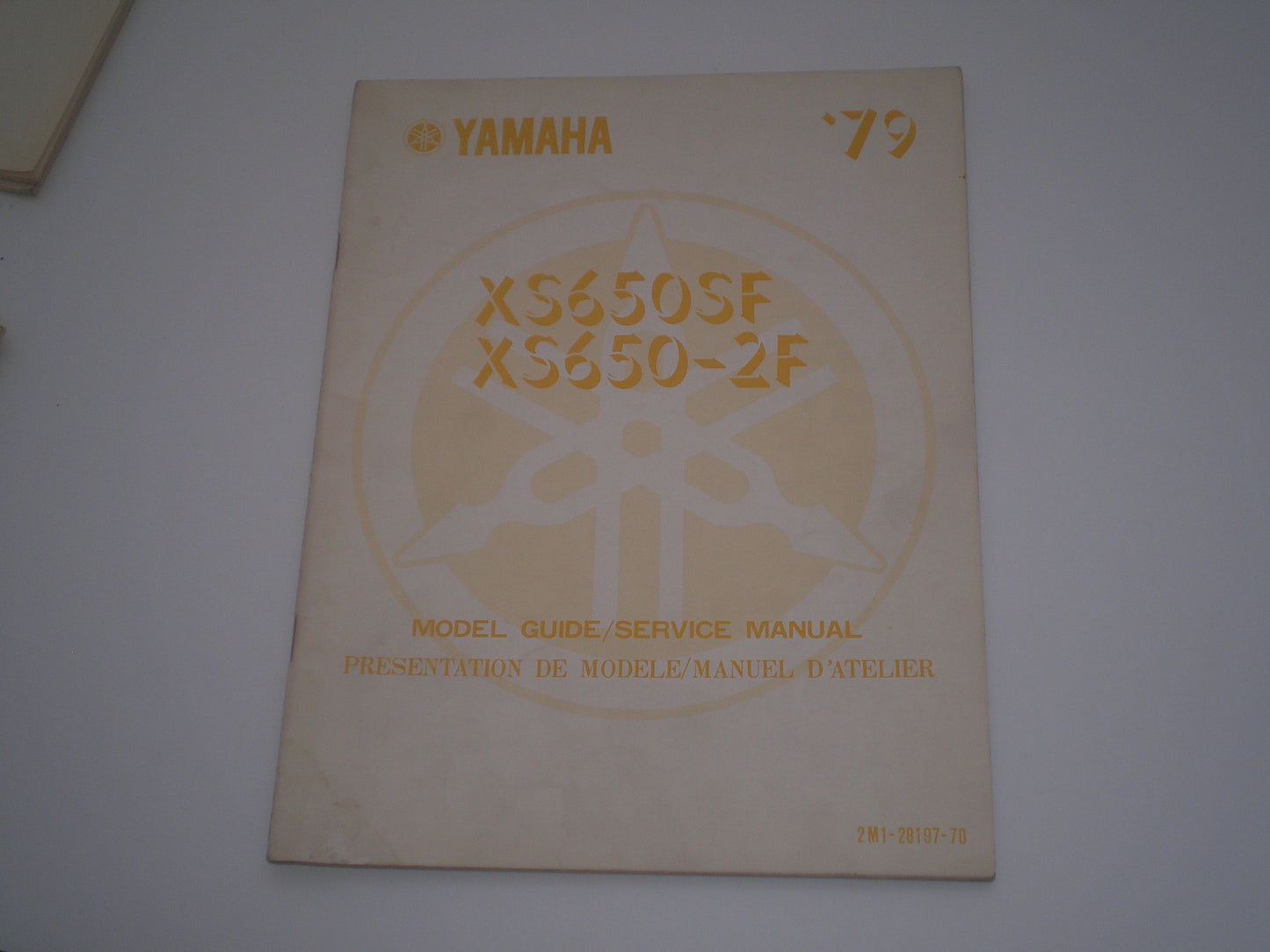 YAMAHA XS650S F &  XS650 -2F 1979  Model Guide Service Manual  2M1-2897-70  #1822