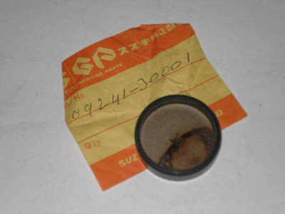SUZUKI DR400 DR500 GN400 GS400 GT185 SP400 TM250 TS250 Engine Plug 09241-30001