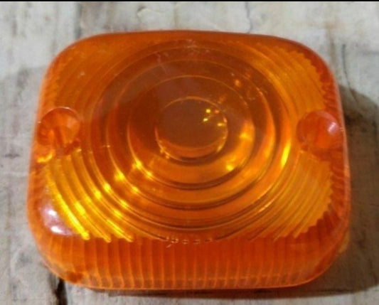 HONDA C200 CD90 Amber Front R/H & L/H Turn Signal Lens 33402-030-000 / C20048144