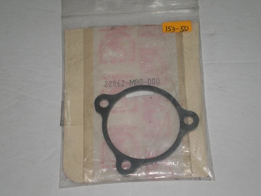 HONDA PC800 VF750 VT700 VT750 VT800 VT1100 Insulator Gasket 22862-MB0-000