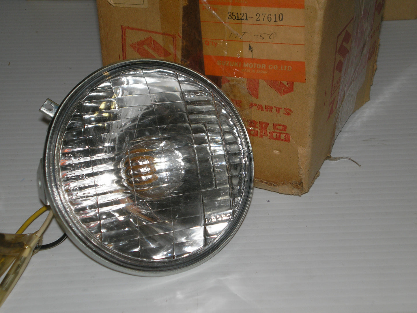 SUZUKI MT50 AS50 1969 1973 Head Light Lens Unit 35121-27610