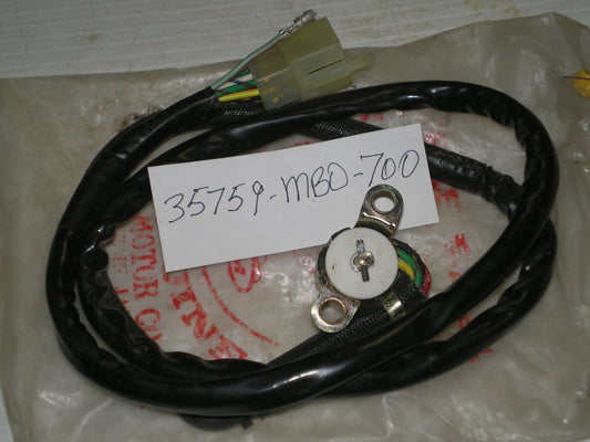 HONDA VF700 S 1983-1985 Switch Assembly 35759-MB0-700