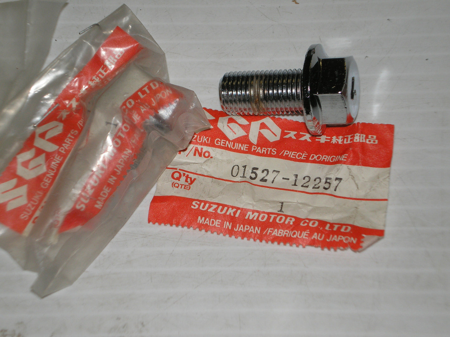 SUZUKI DR100 GN125 Footrest Mounting Bolts Set/2 01550-12257 / 01527-12257